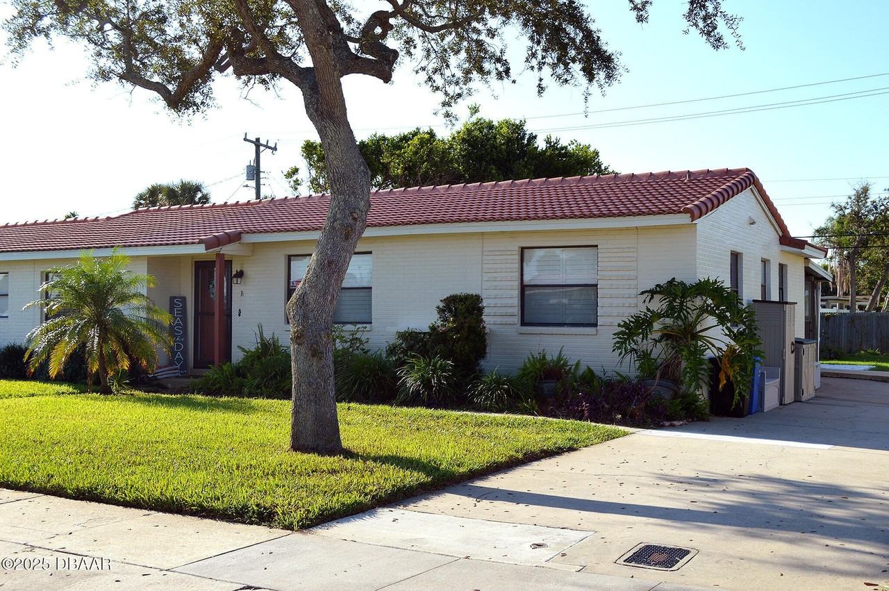 64 Cardinal Drive #B - Photo 3 of 44