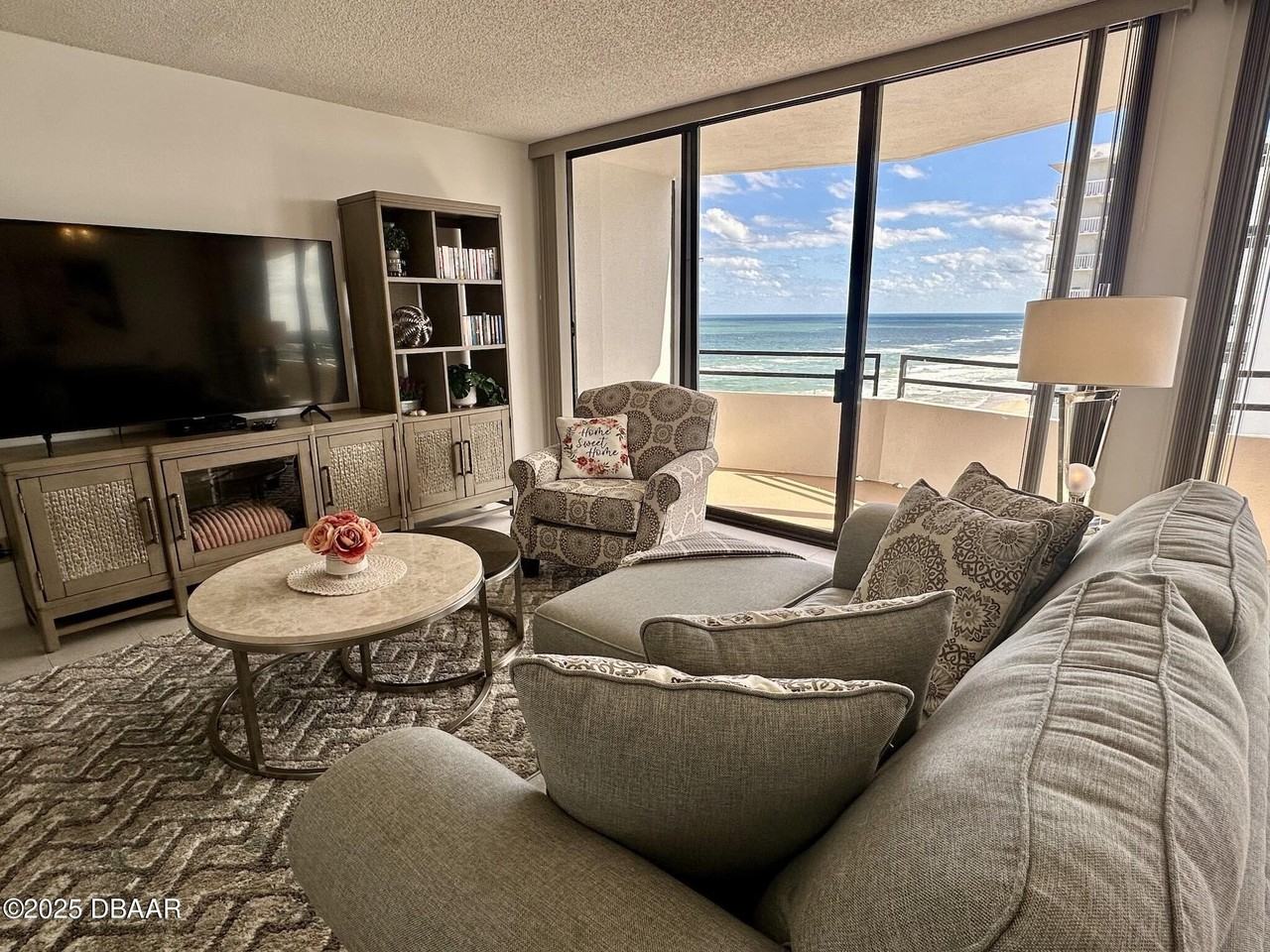 2828 North Atlantic Avenue #1104 - Photo 6 of 31