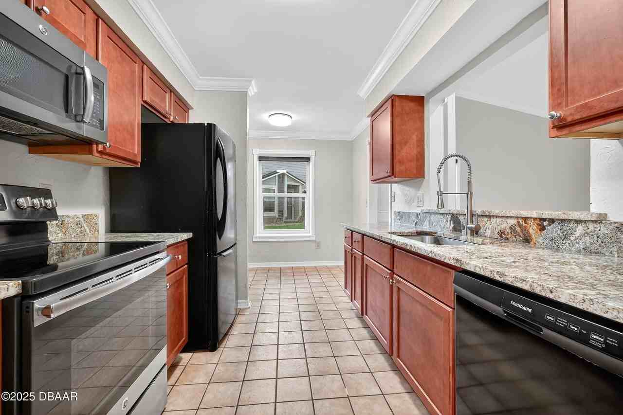 115 Bob White Court - Photo 2 of 13