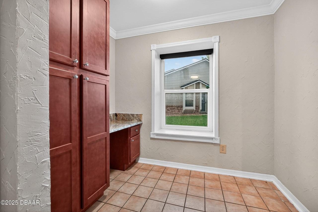 115 Bob White Court - Photo 4 of 13