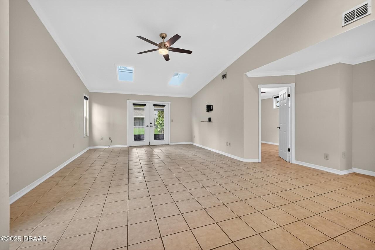 115 Bob White Court - Photo 5 of 13