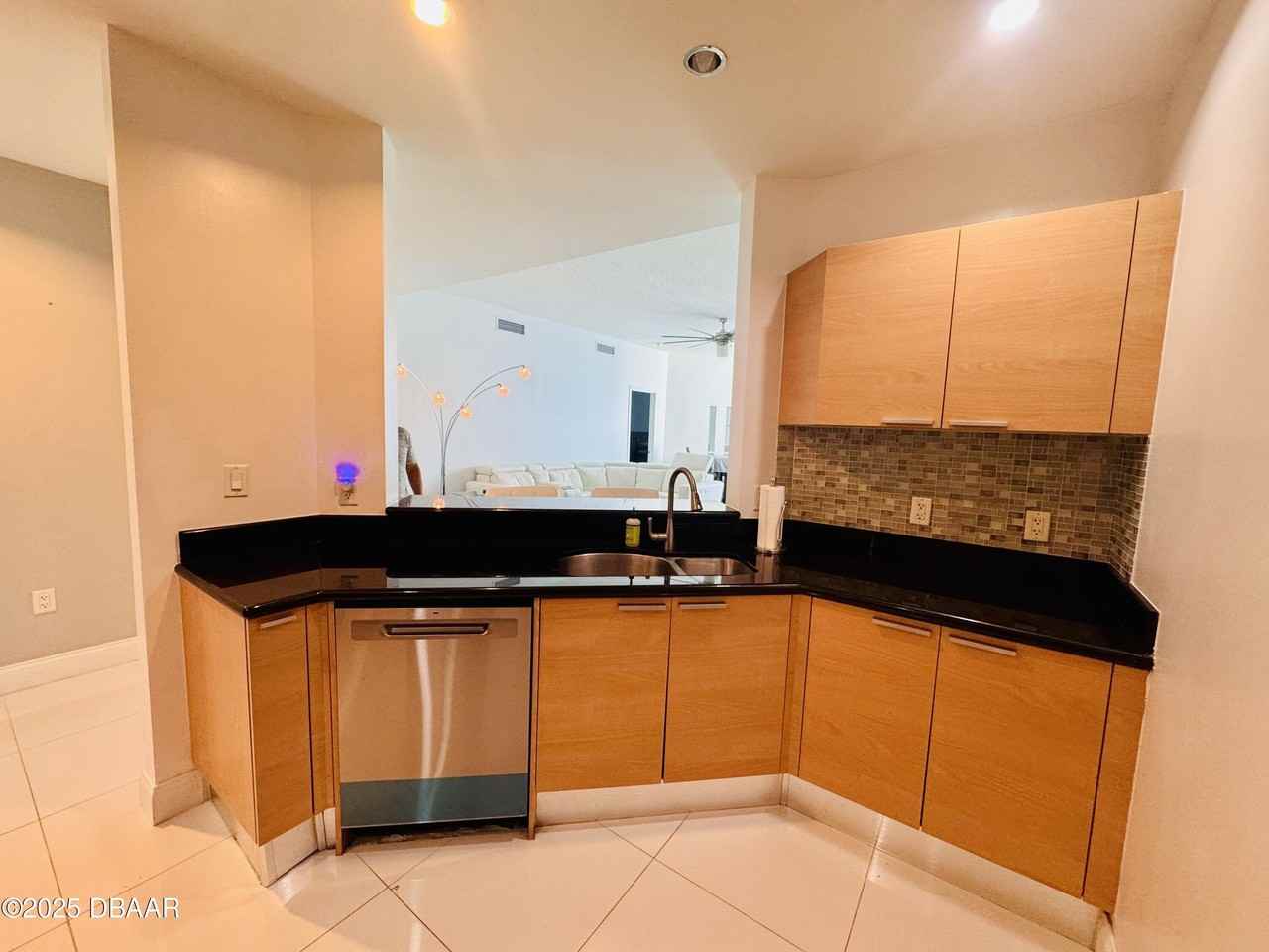 231 Riverside Drive #2508 - Photo 5 of 46