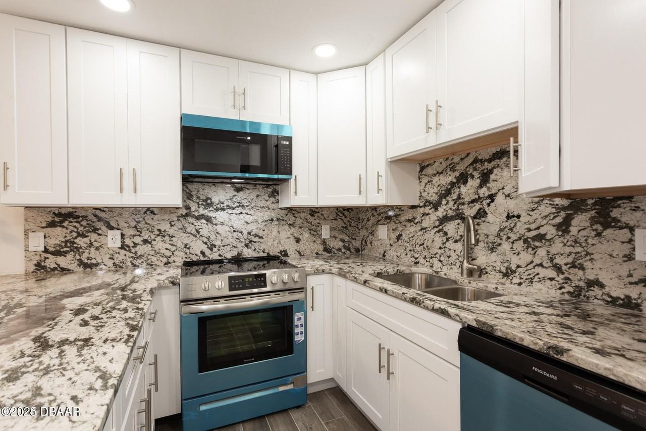 23 Ocean Palm Villa N Unit 23 #23 - Photo 5 of 32