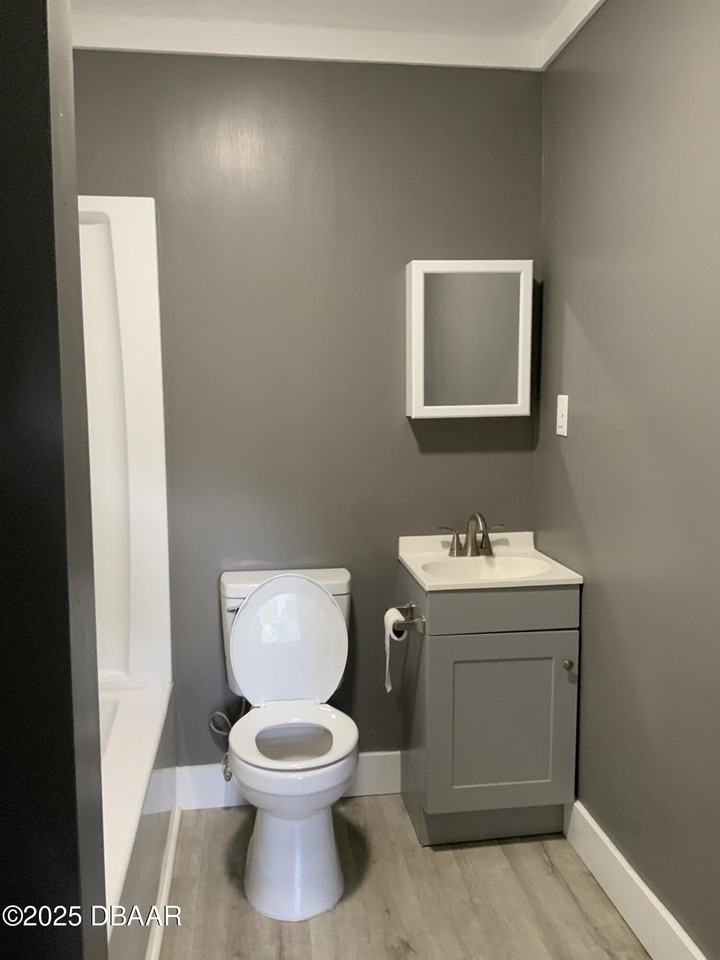 633 Florence St Apt 3 #3 - Photo 6 of 12