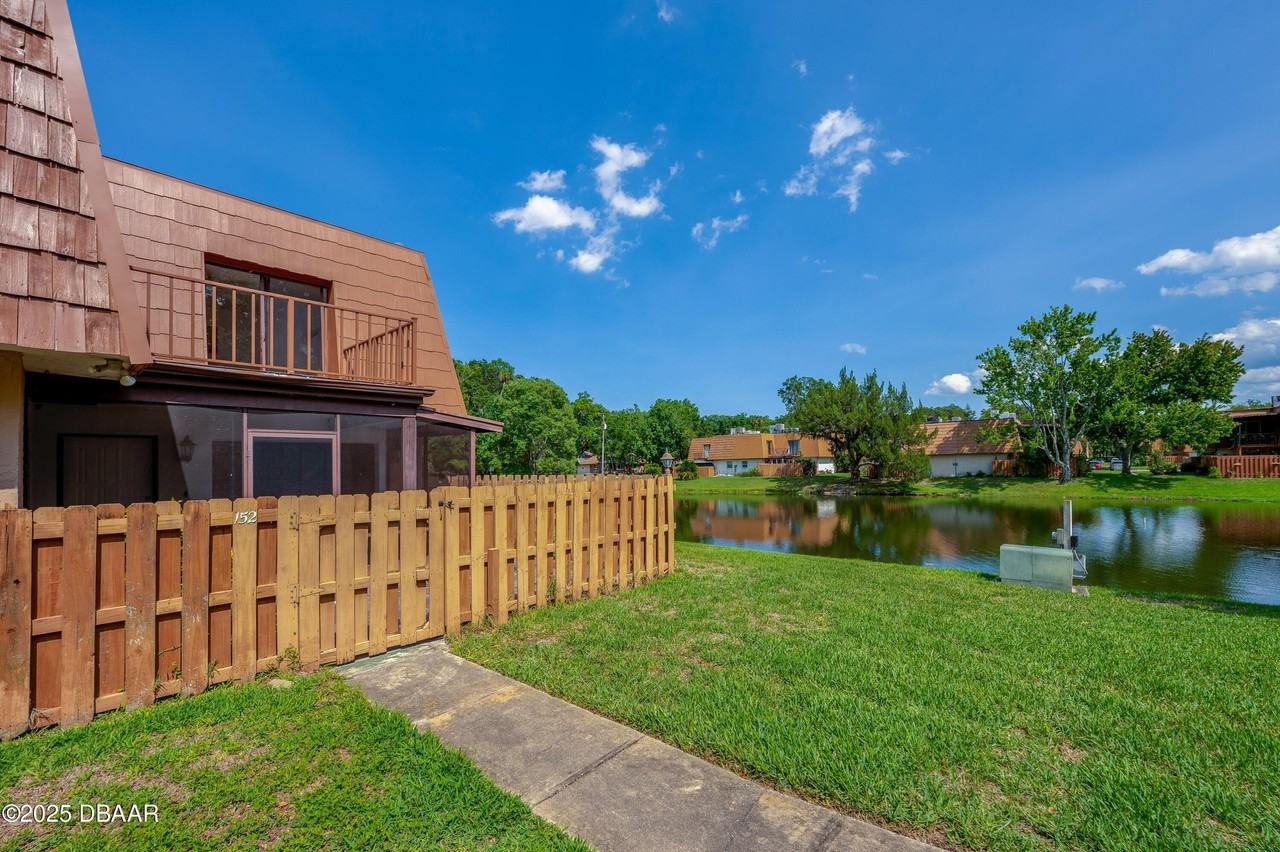 152 Sweetgum Ln - Photo 2 of 32