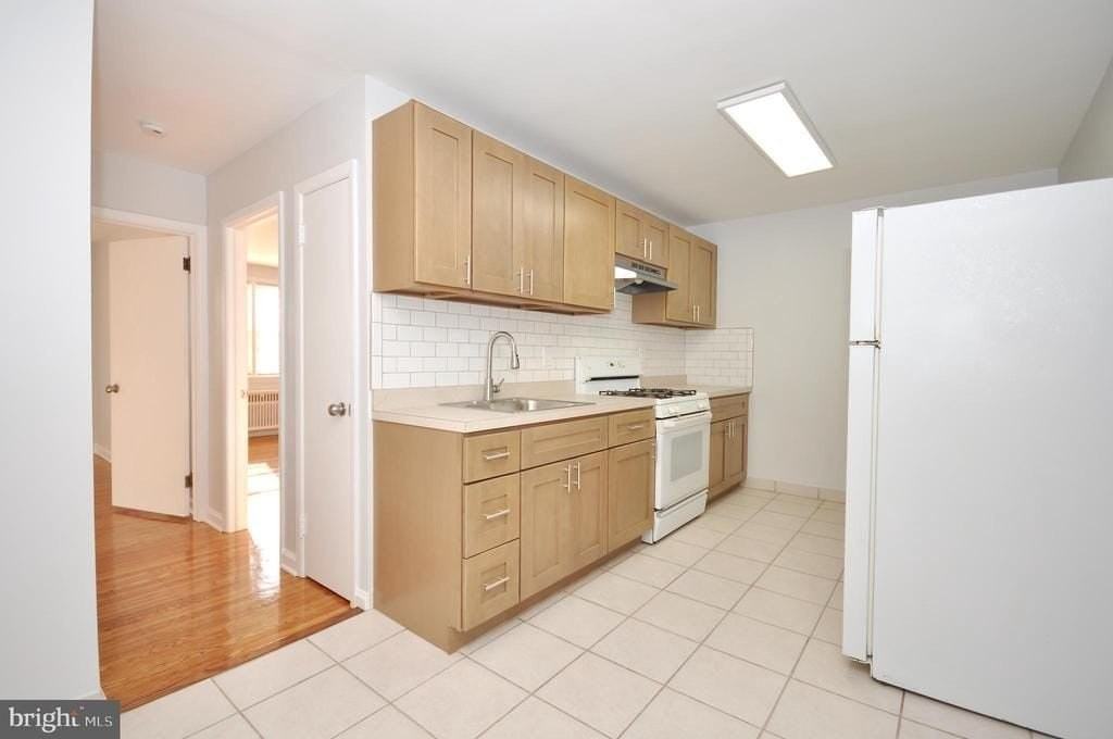 8037 Pine Rd #1stFL - Photo 2 of 19