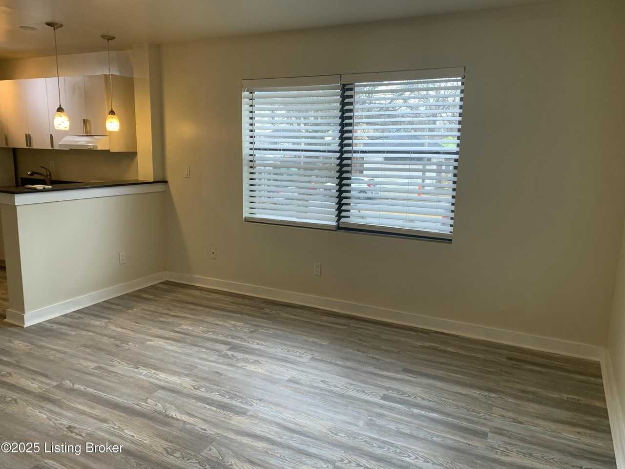 1917 Frankfort Avenue #2 - Photo 6 of 7