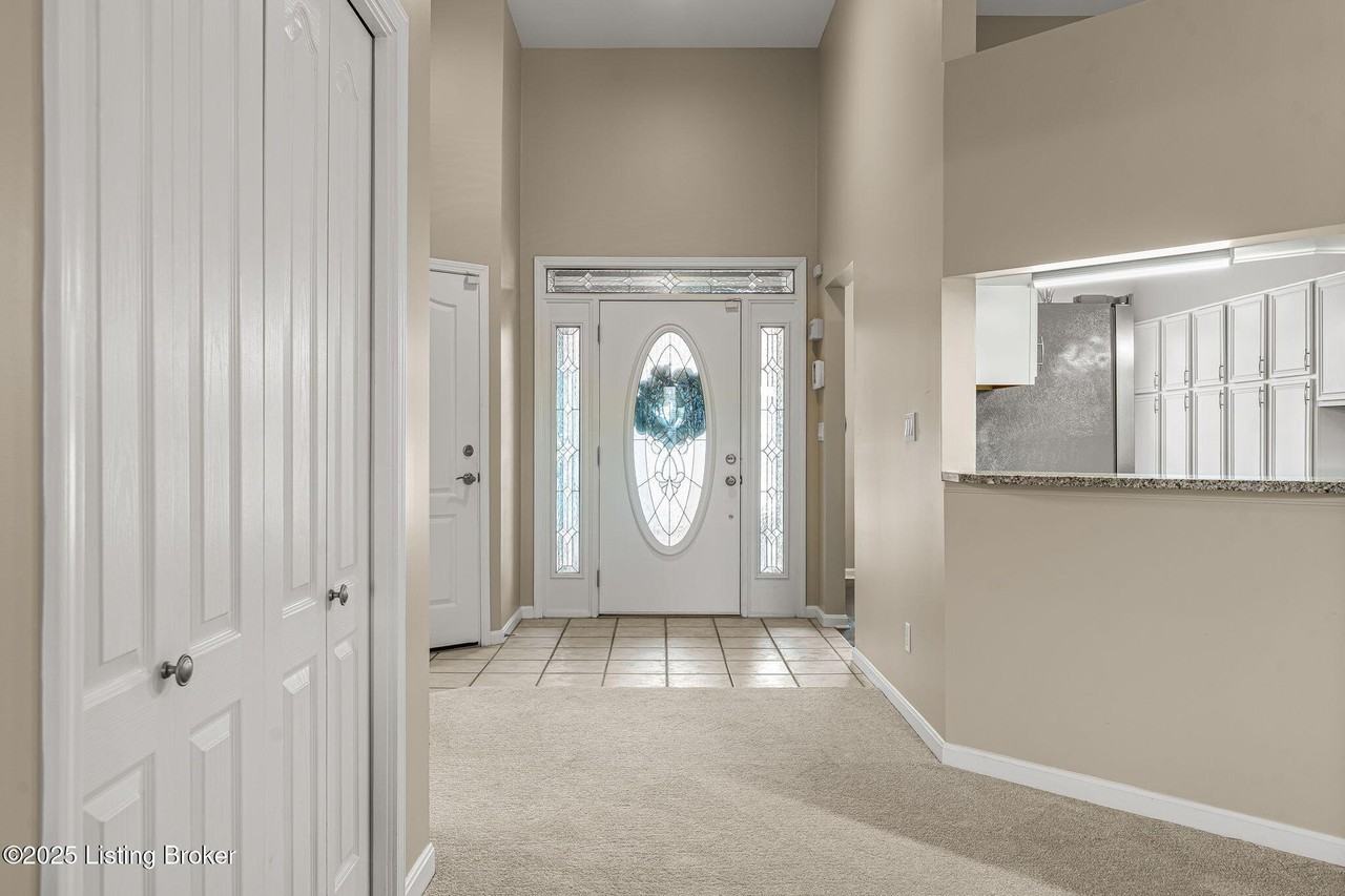 3101 N Hurstbourne Pkwy - Photo 3 of 44