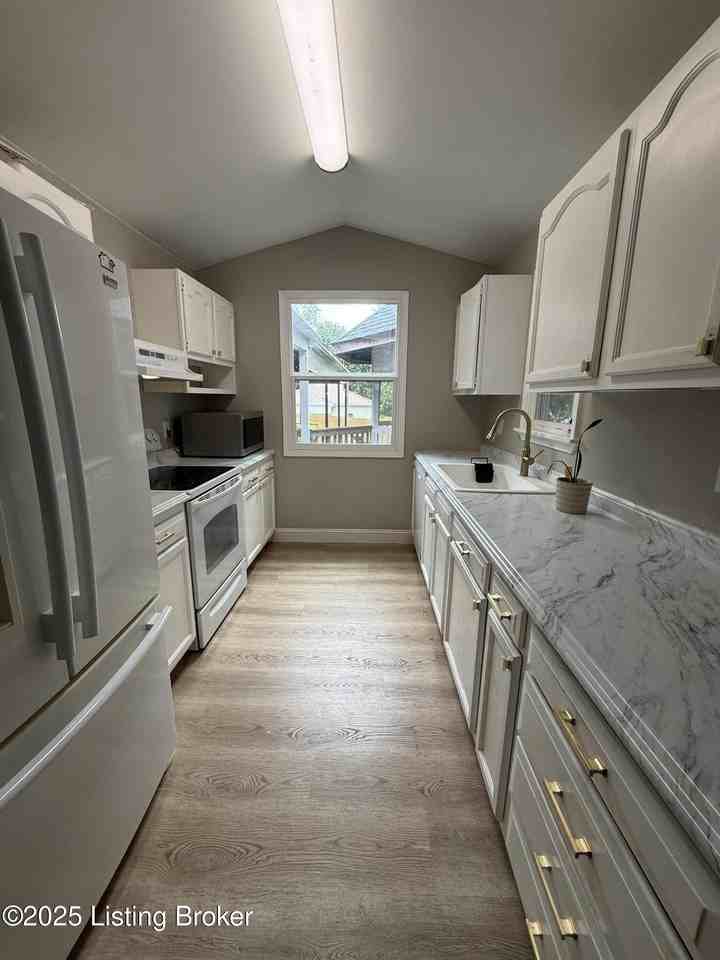 13416 Reamers Lane - Photo 3 of 24