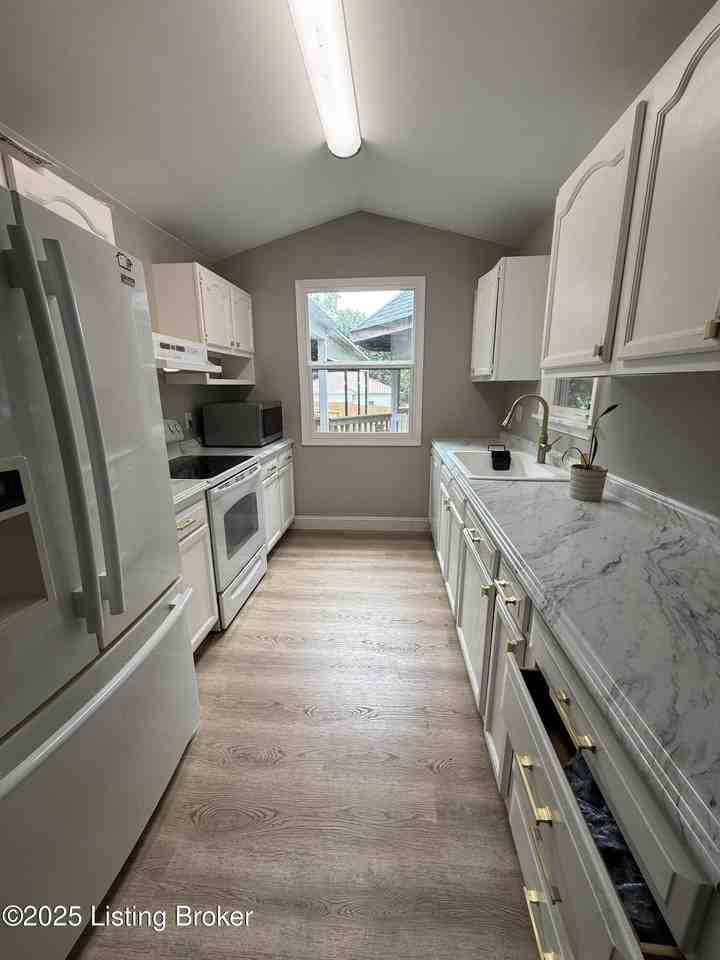 13416 Reamers Lane - Photo 4 of 24