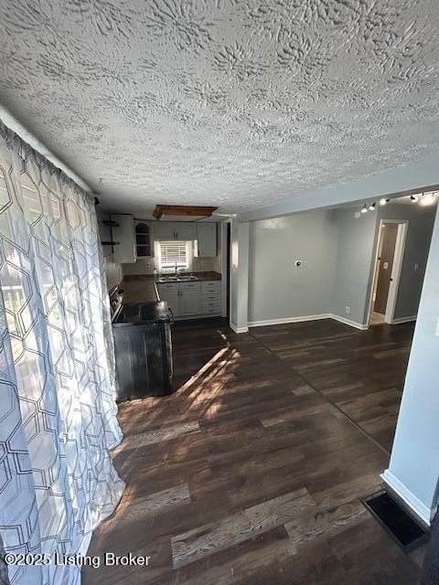 1678 Cheak Street - Photo 5 of 15