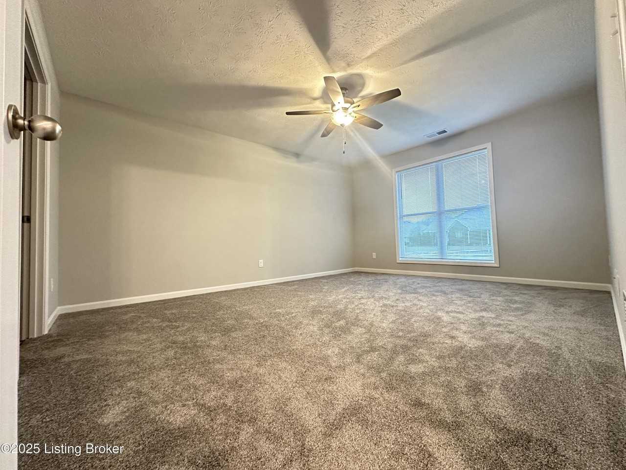 514 Eagle Pointe Drive - Photo 5 of 6