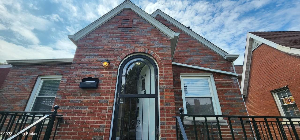 2424 Emil Ave - Photo 4 of 50