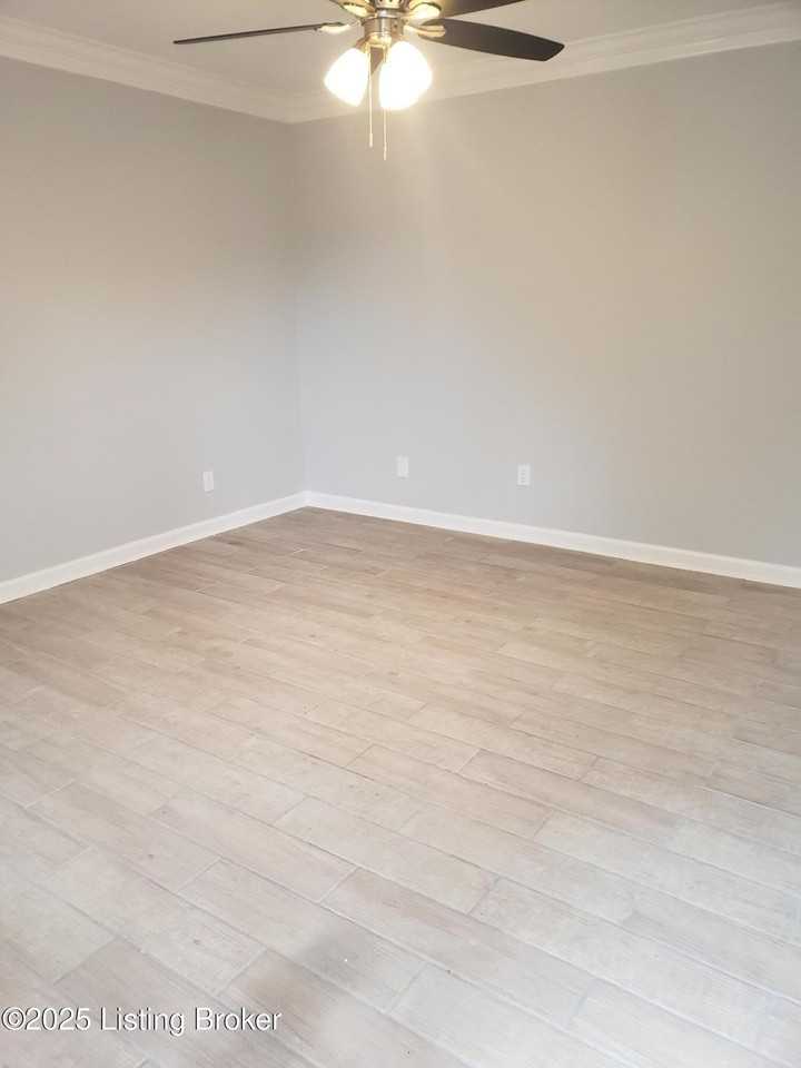 108 East Florence Avenue #34 - Photo 4 of 5