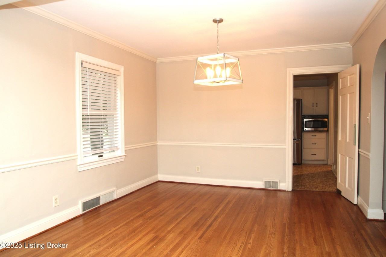 514 Macon Avenue - Photo 3 of 17