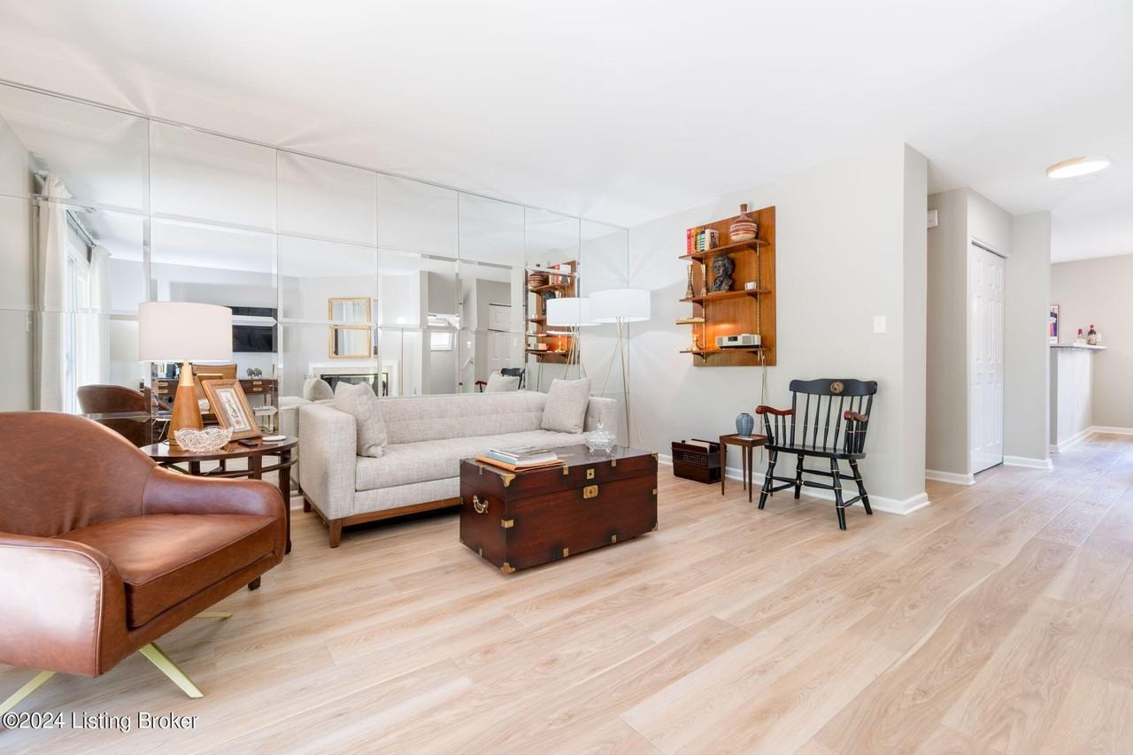 638 S 2nd St Apt 1 #1 - Photo 4 of 48