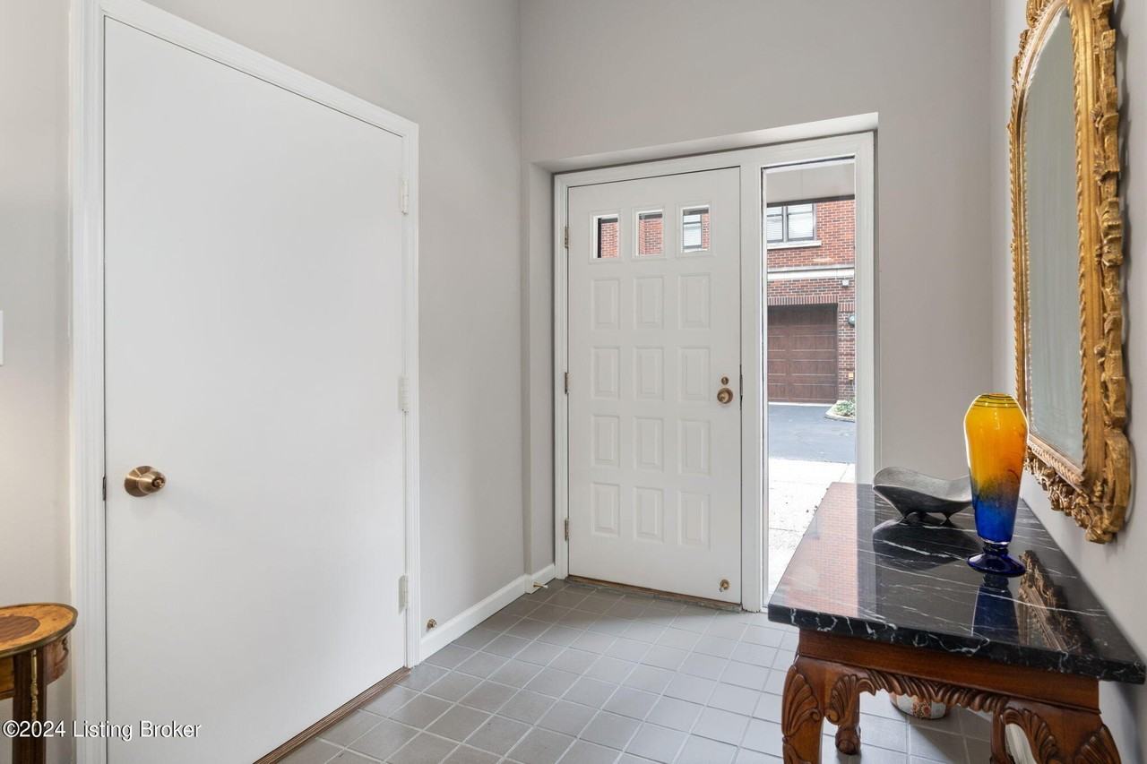 638 S 2nd St Apt 1 #1 - Photo 7 of 48