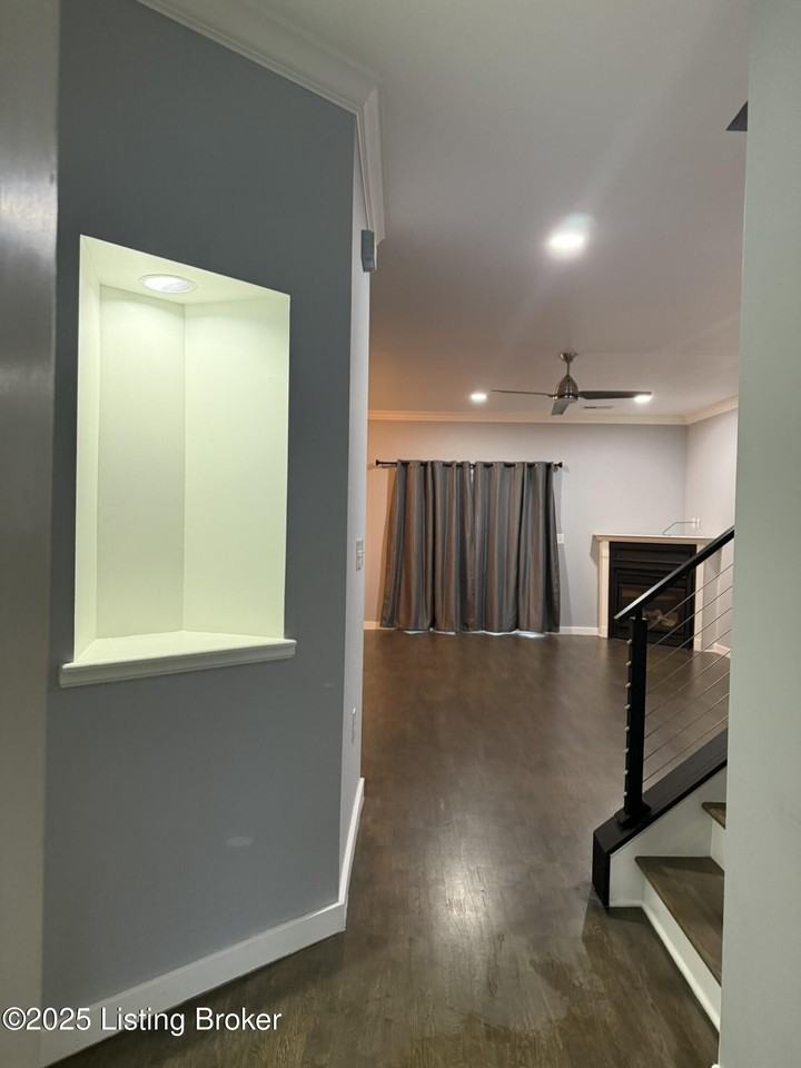 5012 Kames Sq - Photo 5 of 29