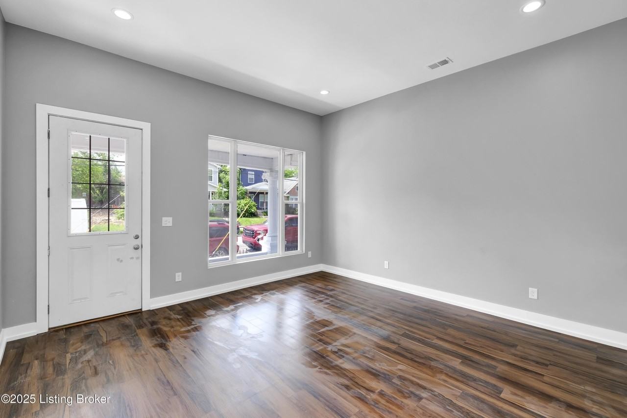 511 East Kentucky Street - Photo 3 of 25