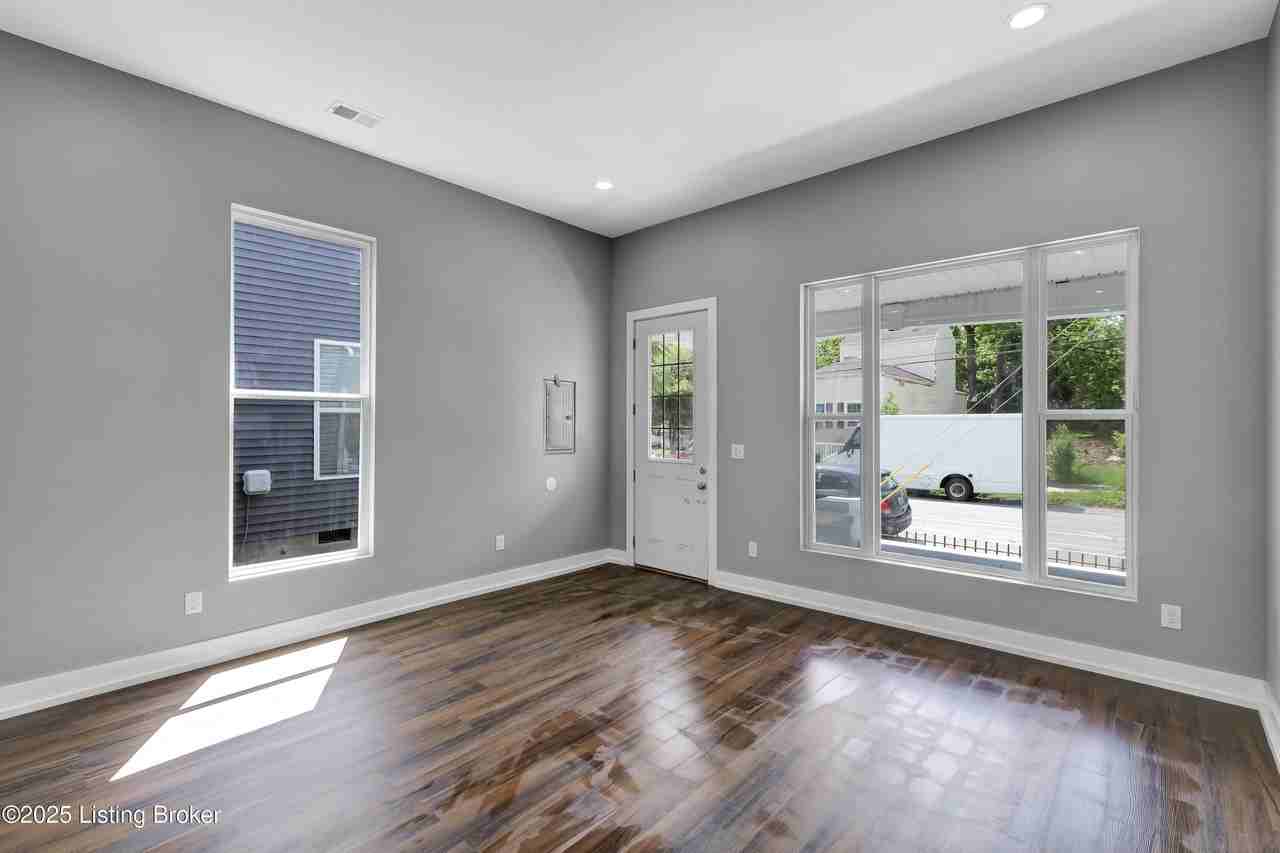 511 East Kentucky Street - Photo 6 of 25