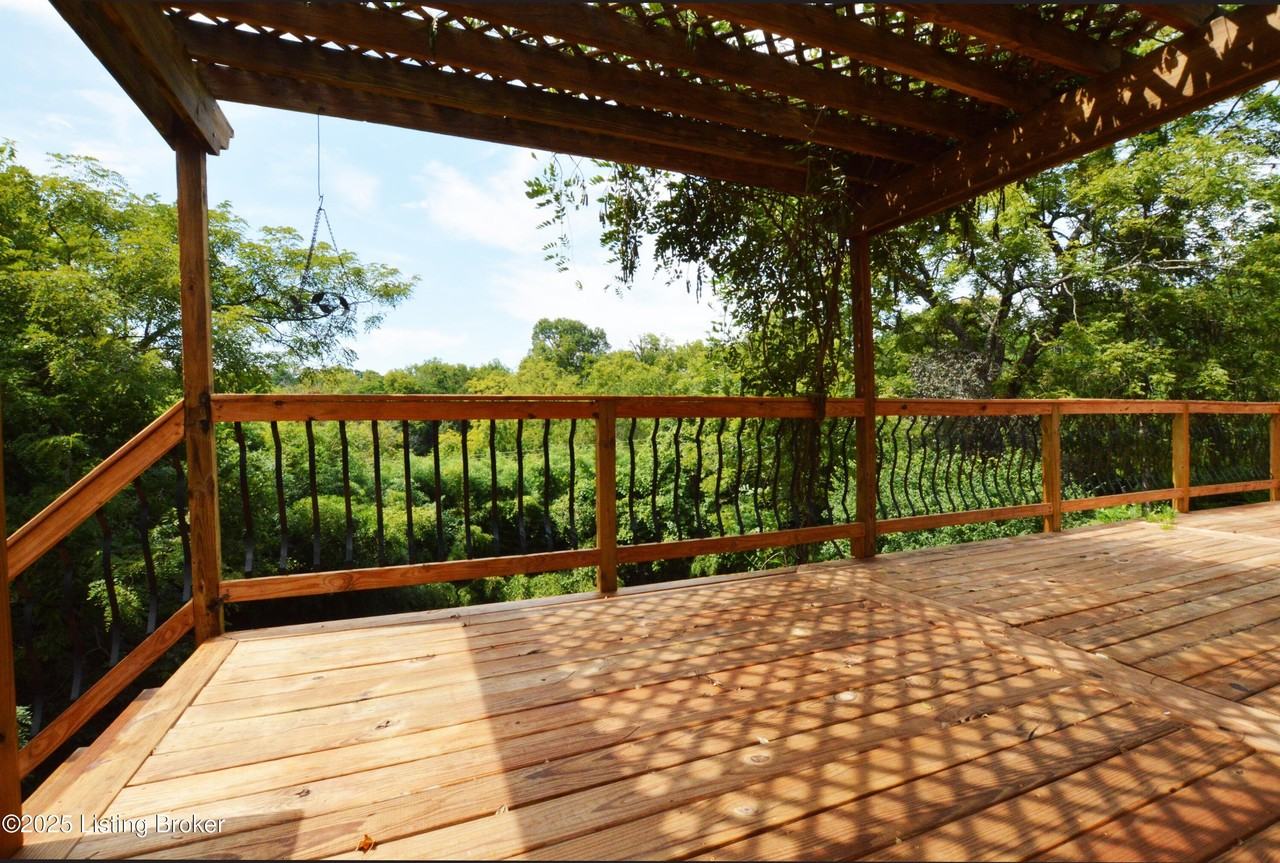 4612 Deepwood Court - Photo 5 of 50