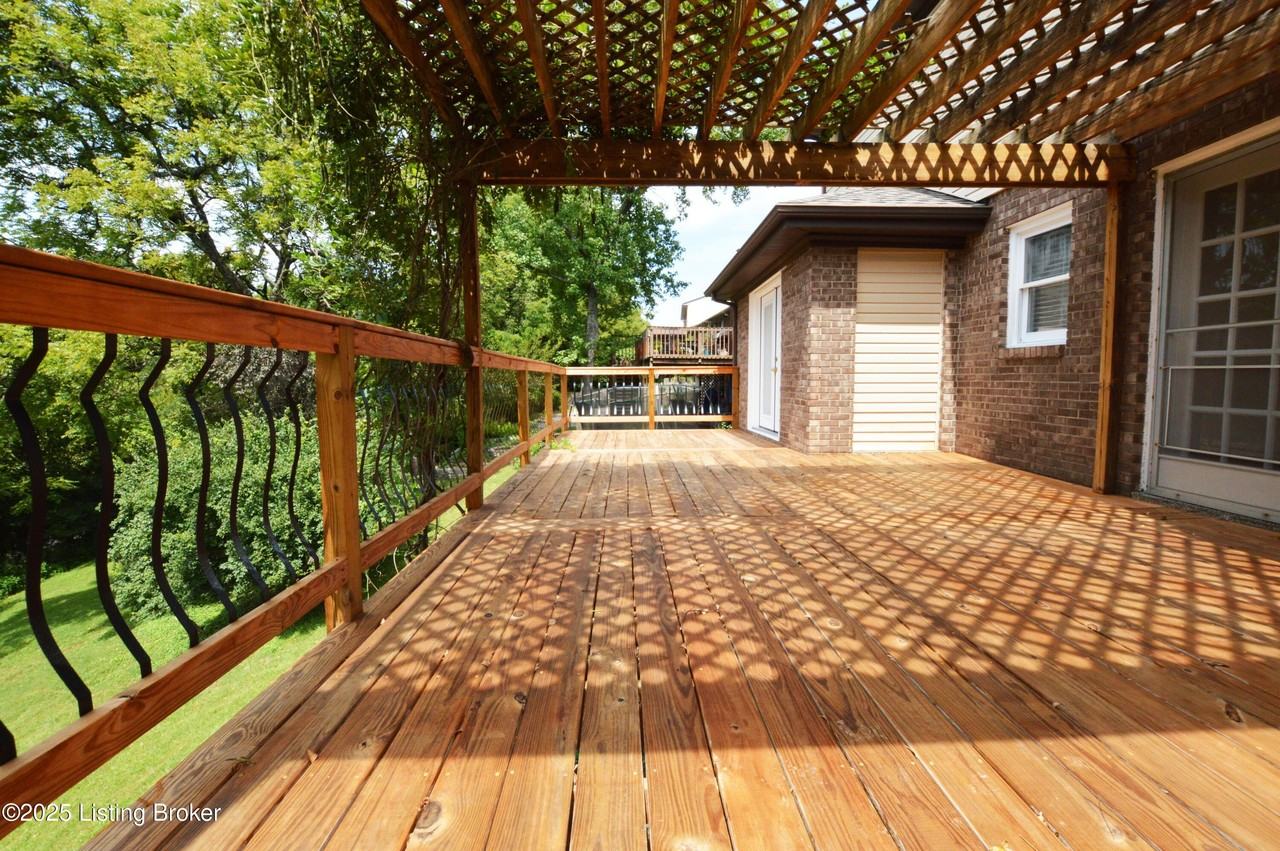 4612 Deepwood Court - Photo 6 of 50