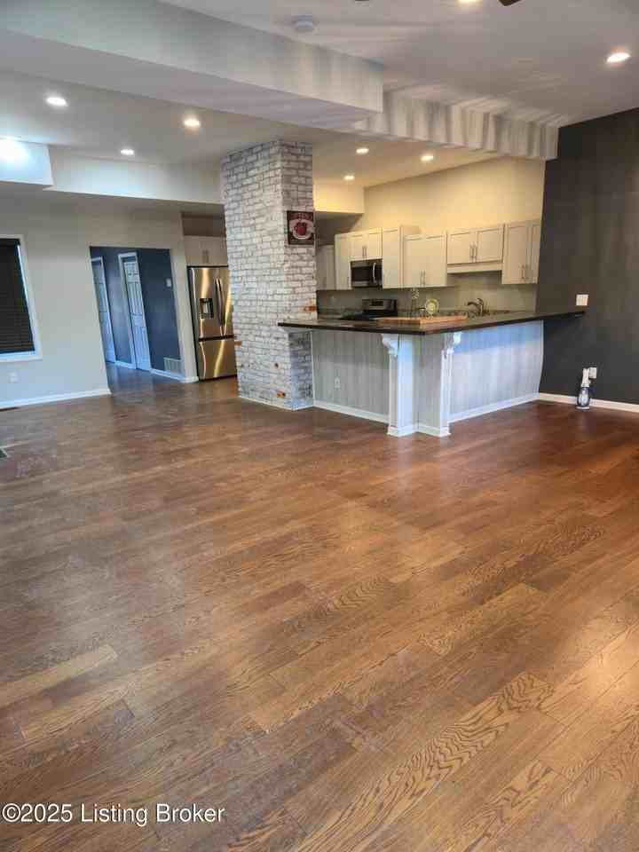 1449 Mellwood Avenue - Photo 7 of 16