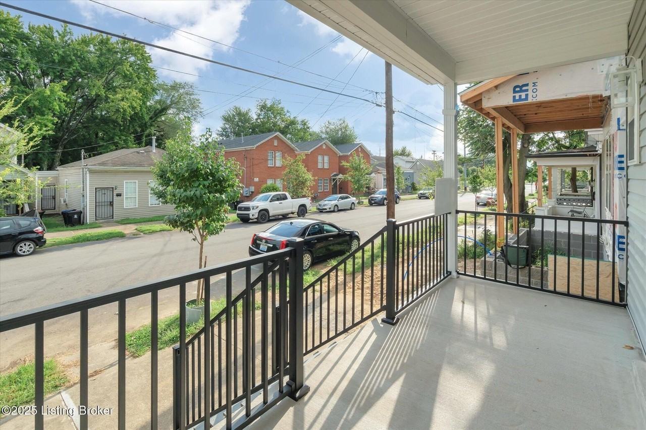 721 Caldwell Street - Photo 2 of 24