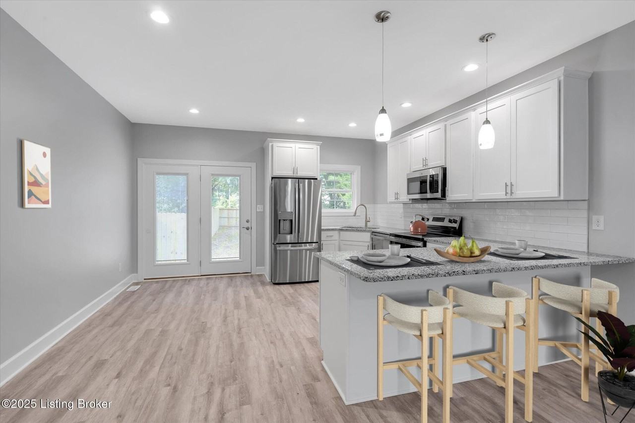 721 Caldwell Street - Photo 5 of 24