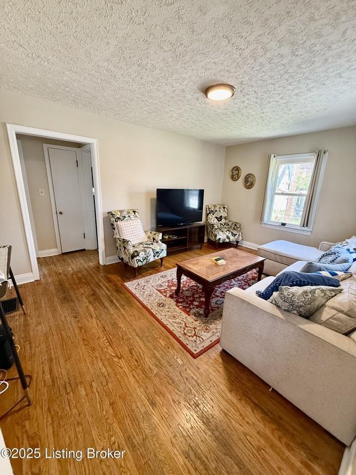 2402 Bradley Avenue #1 - Photo 5 of 13