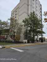 featured image of 1 Riverpointe Road #521