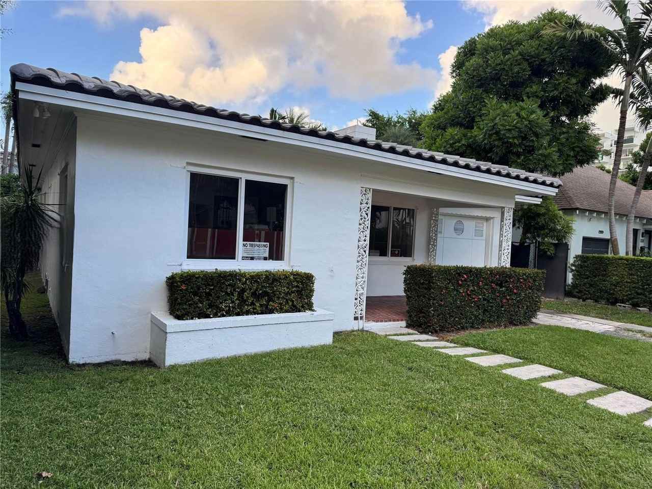 1339 Flamingo Way - Photo 2 of 8