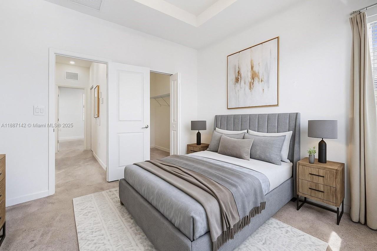 11795 Southwest 246th Terrace - Photo 3 of 8