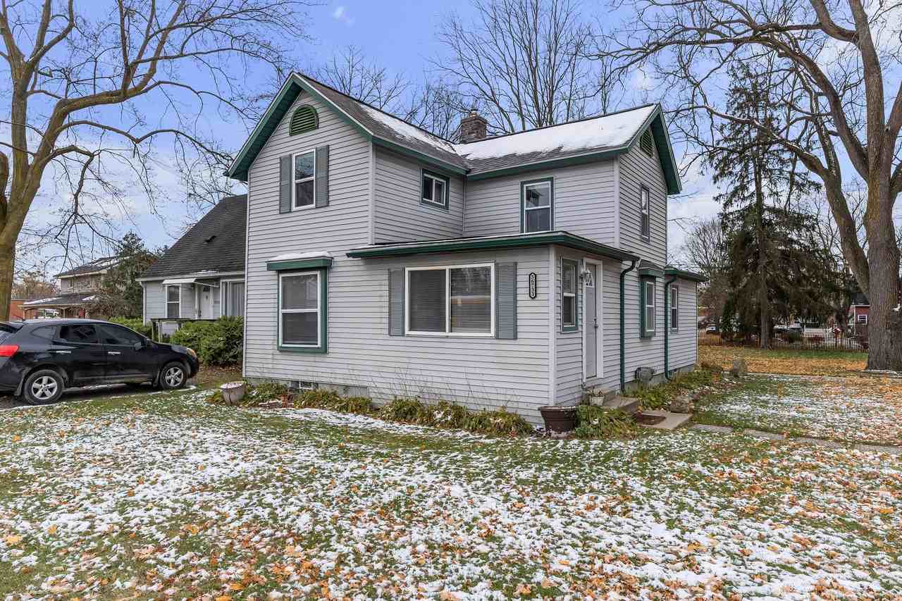 56733 Grand River Ave - Photo 4 of 49