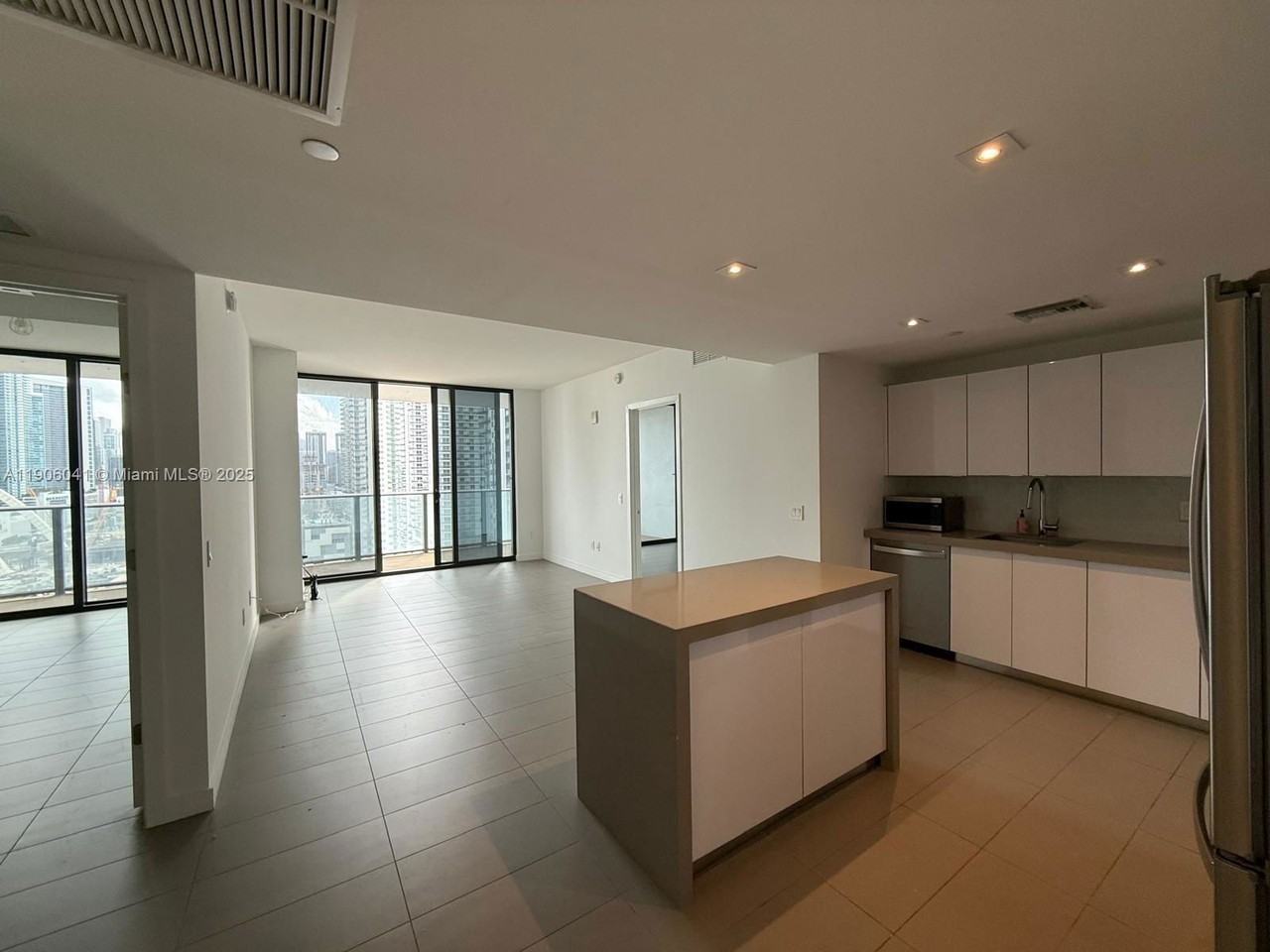 1600 Ne 1st Ave #1909 - Photo 2 of 8