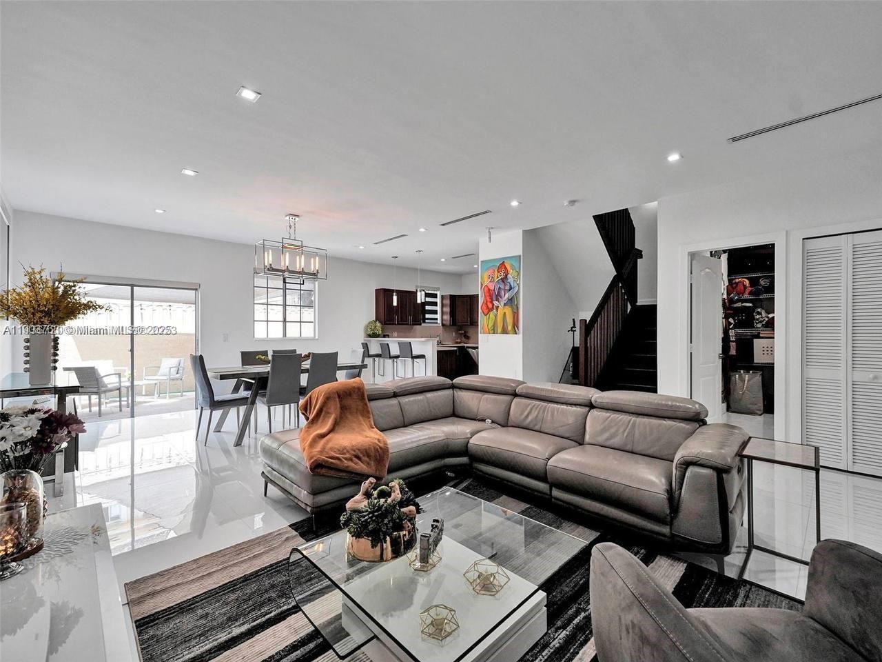 7565 Nw 177th Ter #7565 - Photo 4 of 8