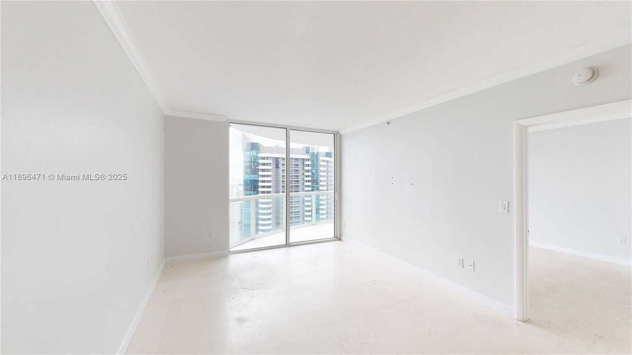 6365 Collins Ave #2904 - Photo 2 of 8