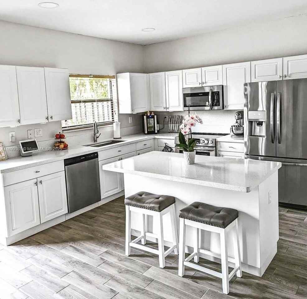 11239 Sw 243rd Ter - Photo 3 of 8