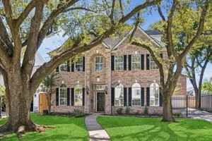 featured image of 4601 Mimosa Dr