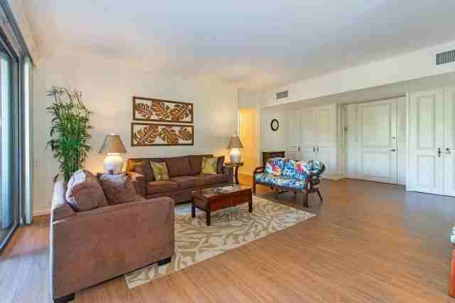 4999 Kahala Ave Apt 141 #141 - Photo 4 of 14