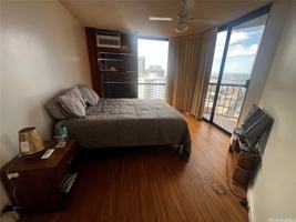 featured image of 60 N Beretania St Apt 2710 #2710