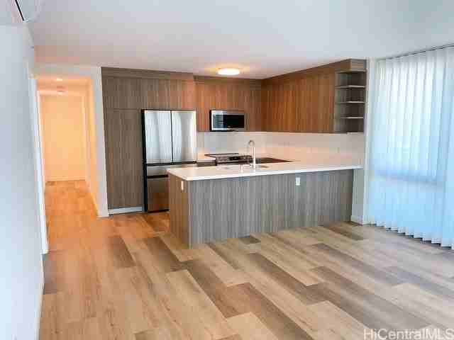 1515 Liona Street #2112 - Photo 4 of 24