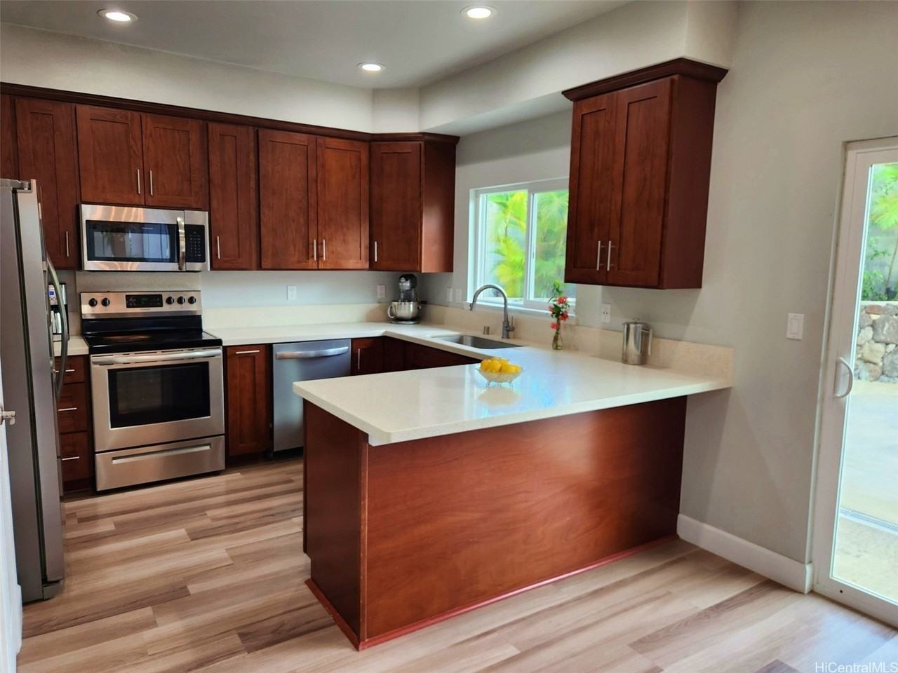 47-285 Waihee Rd Apt D #D - Photo 7 of 19