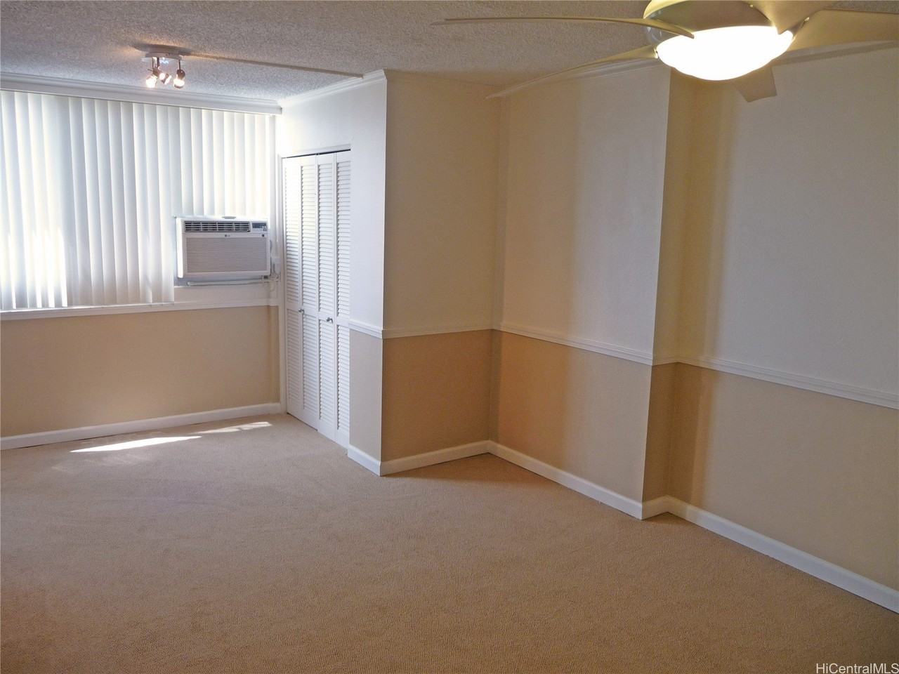 1617 Clark Street #804 - Photo 4 of 8