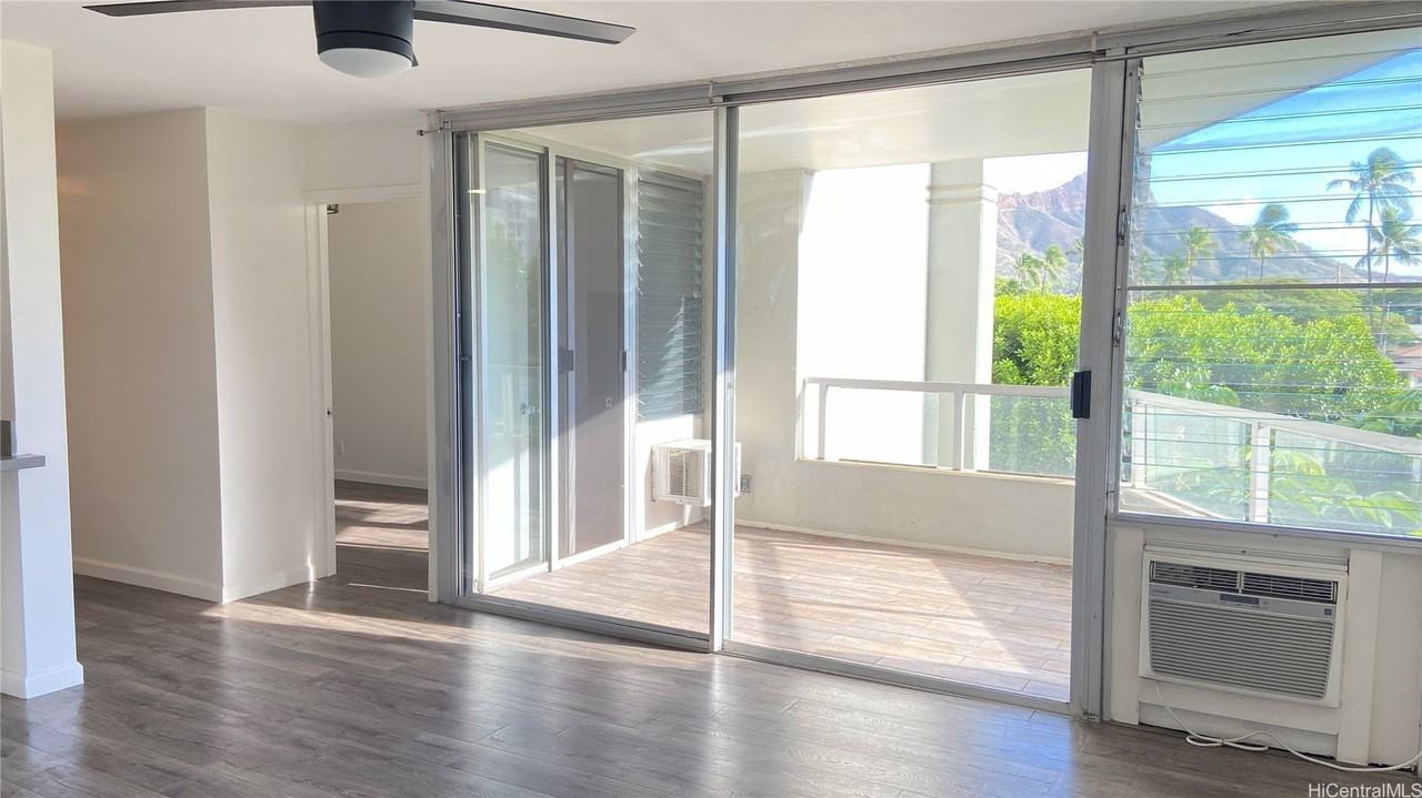 2600 Pualani Way #303 - Photo 3 of 16