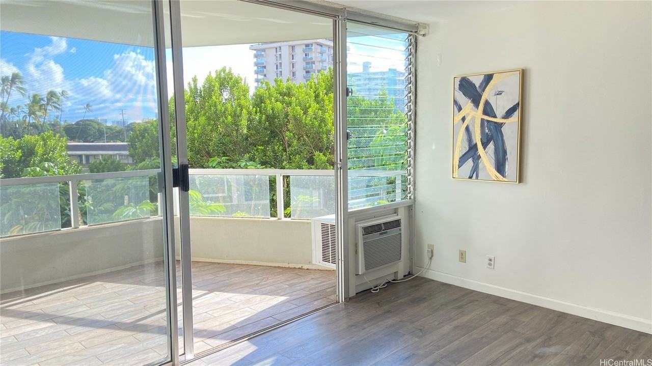 2600 Pualani Way #303 - Photo 4 of 16