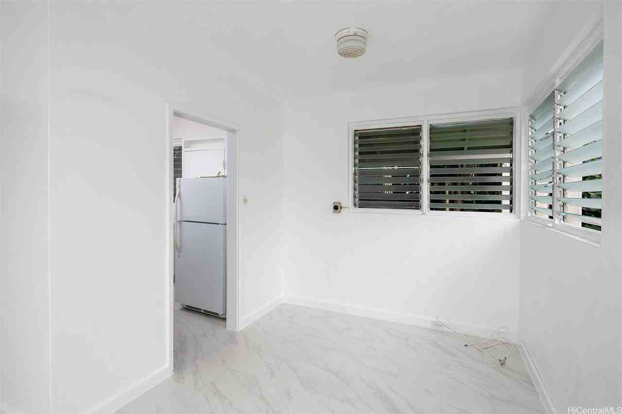 1115 Hassinger Street #C - Photo 6 of 11