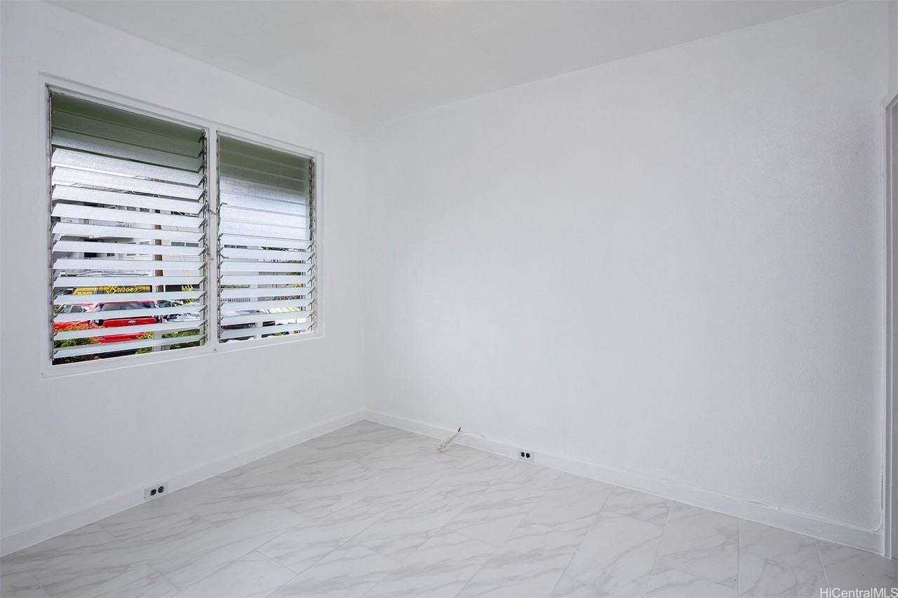 1115 Hassinger Street #C - Photo 7 of 11