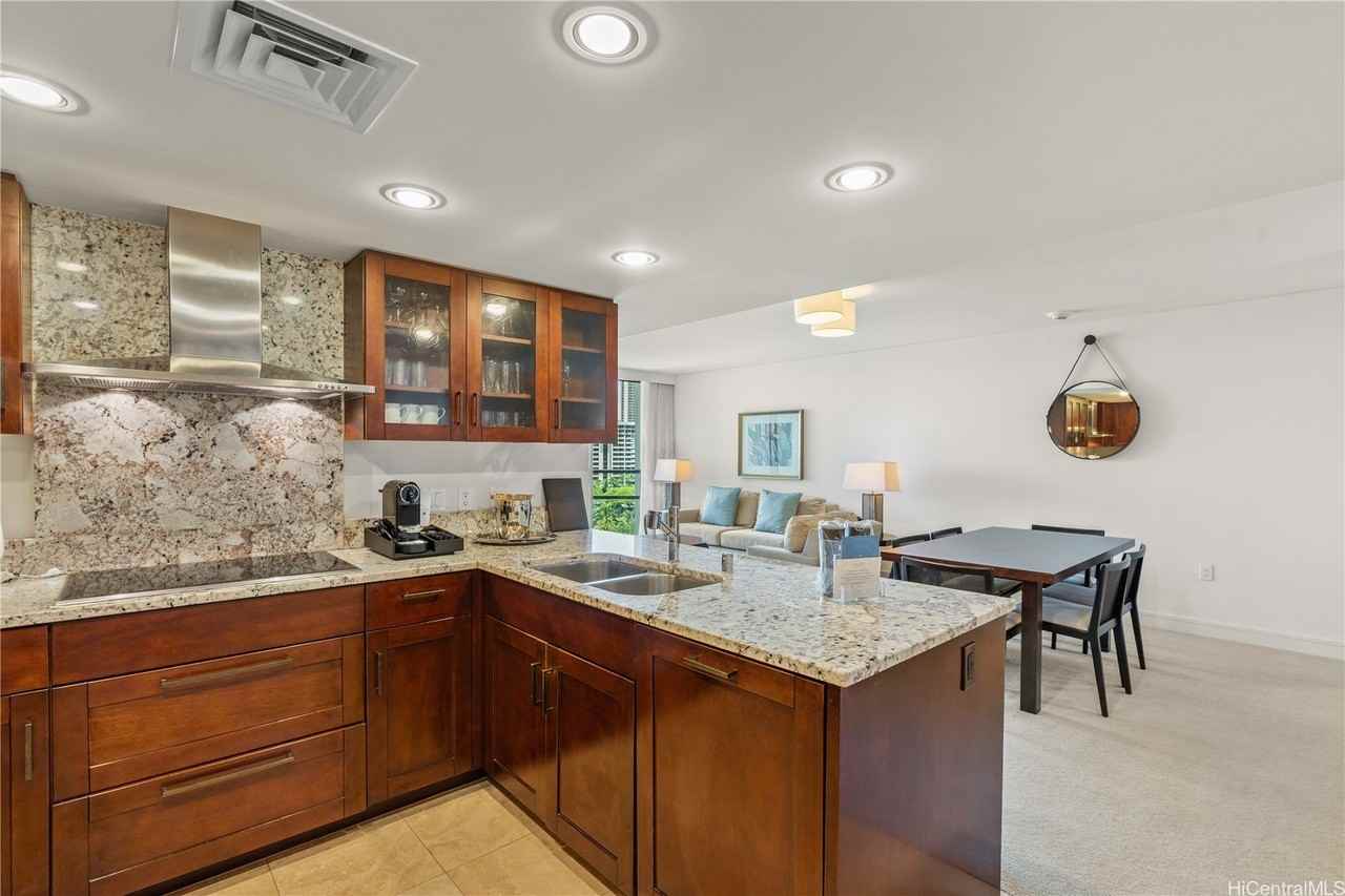 223 Saratoga Rd Unit 1115 #1115 - Photo 4 of 25