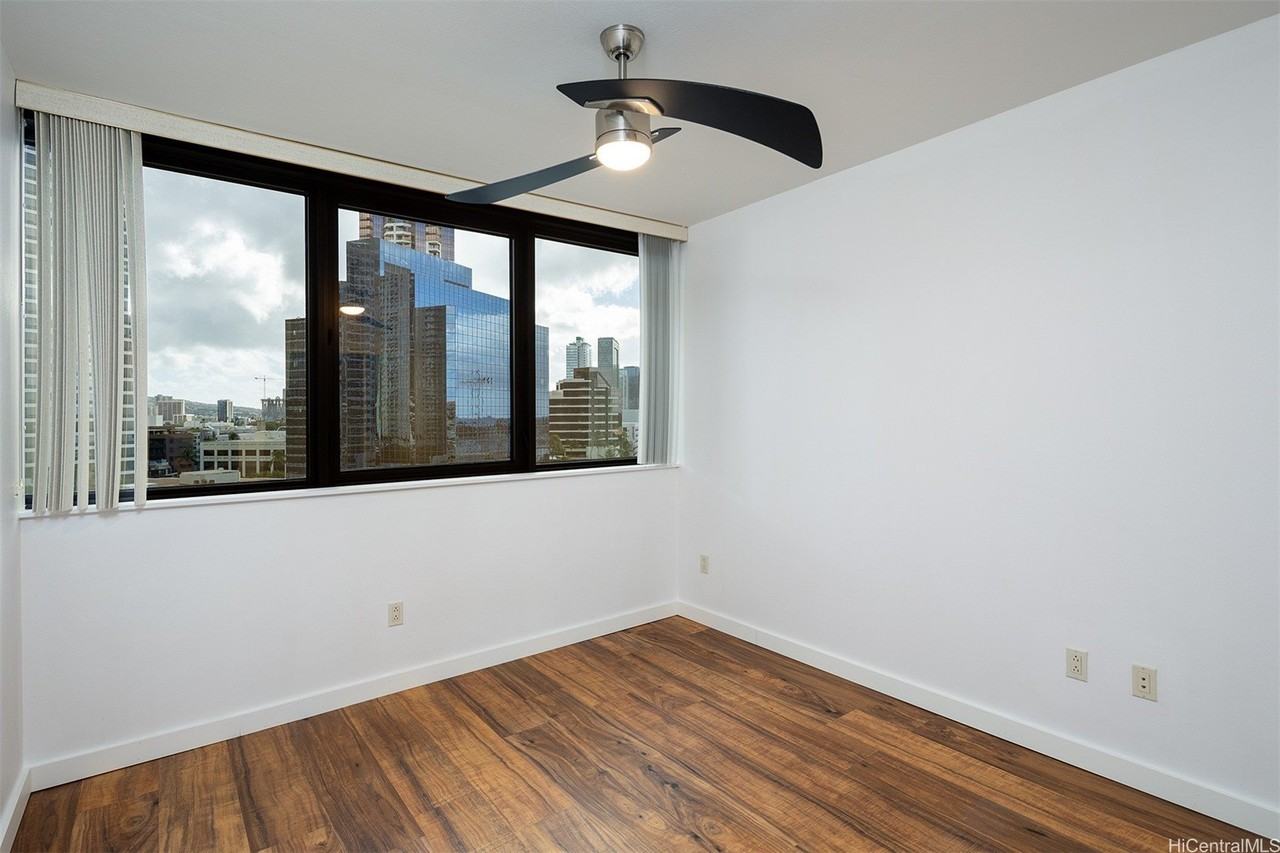 600 Queen Street #909 - Photo 6 of 18